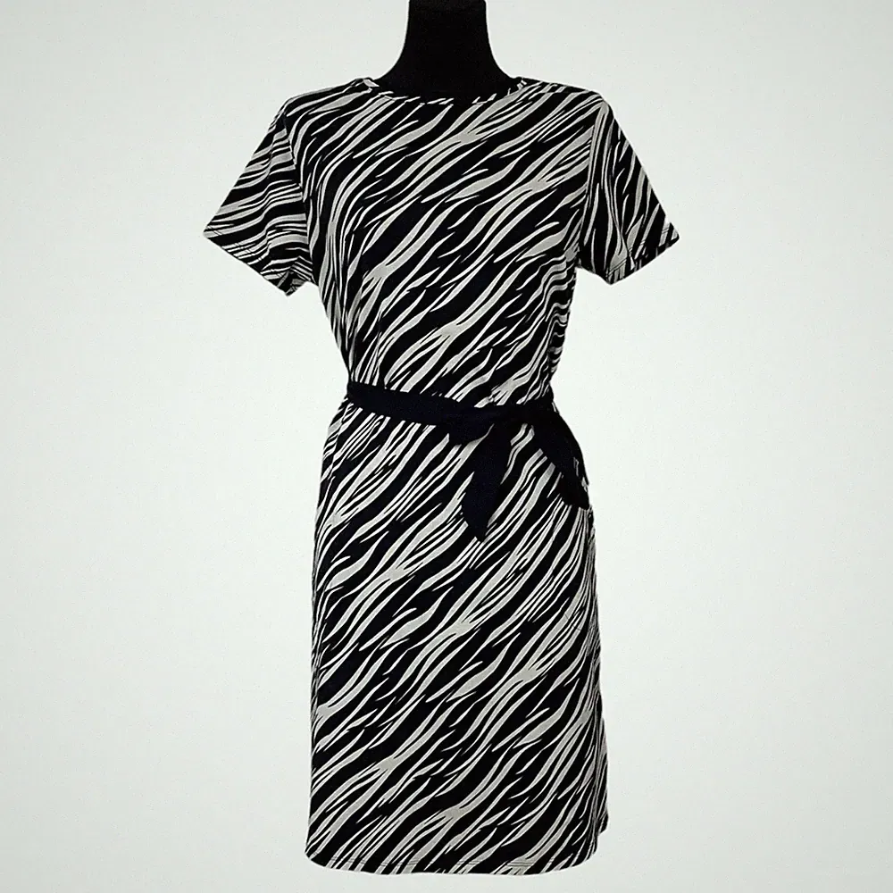 WUNDERSCHÖNES KLEID RETRO MOD LOOK TRIKOT ABSTRAKTES MUSTER VON MIR & ICH. GR...