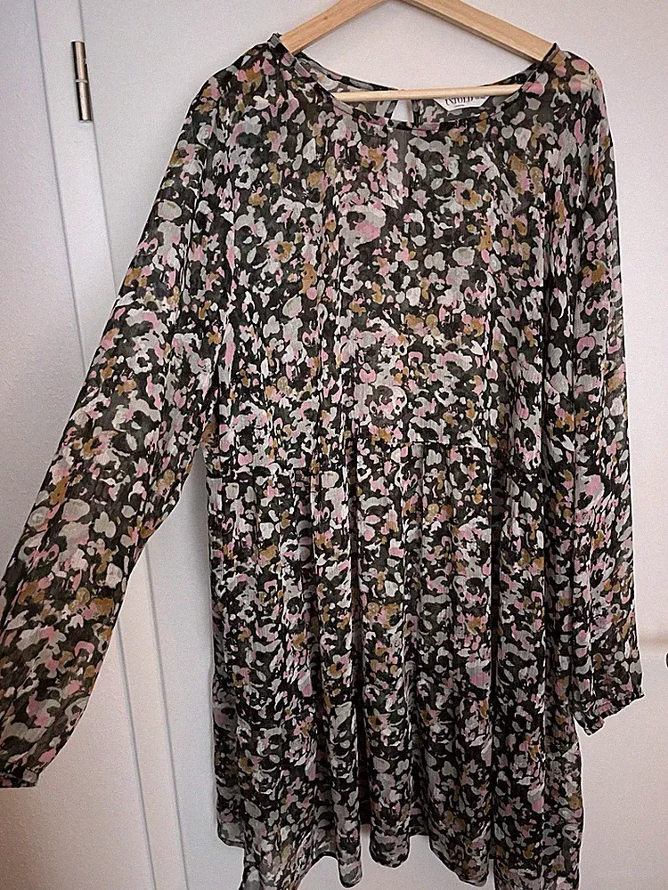 Wunderschönes Sommerkleid, Unterkleid , Leicht Transparent, Junarose, Größe 52