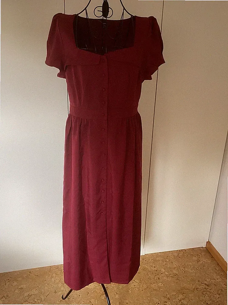 Wunderschönes Vintage Kleid Neu Ungetragen mit Schönheitsfehler