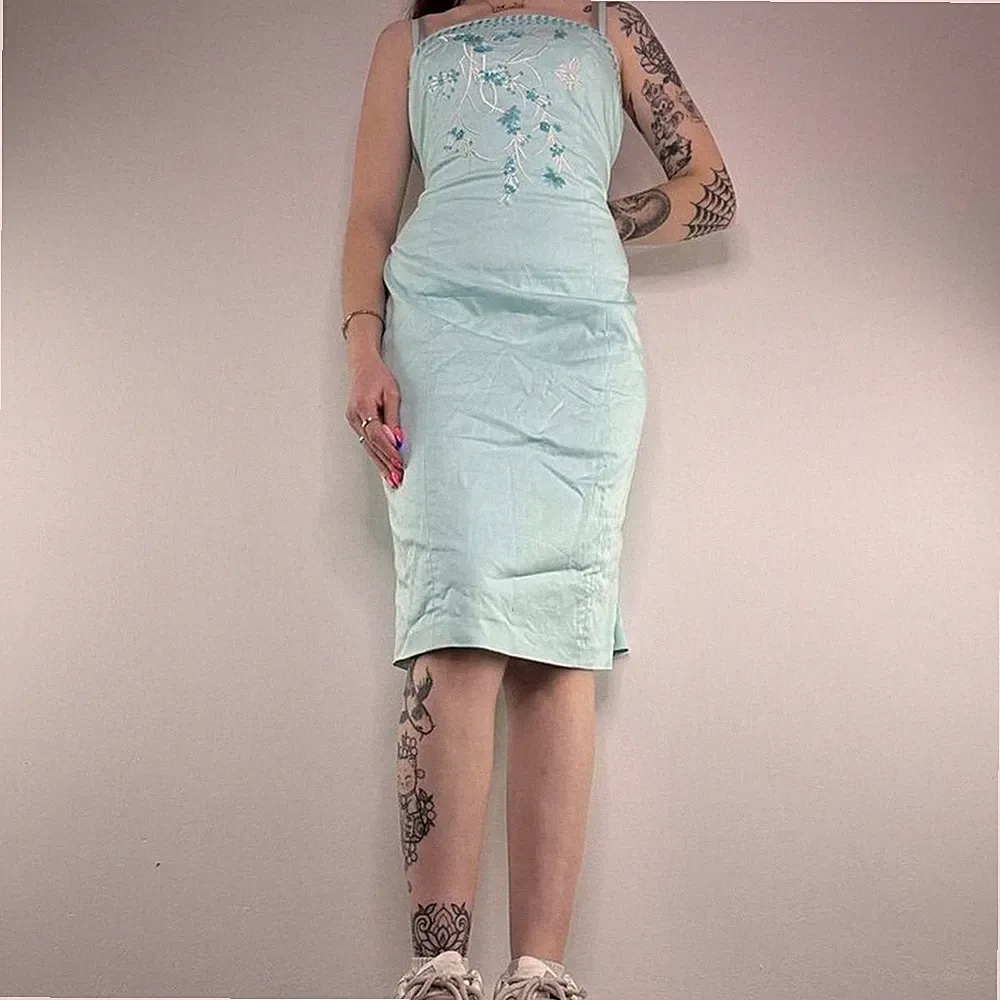 Y2K Vintage Midikleid Blumen Schmetterling bestickt Pailletten eckiger Ausschnitt Perlen