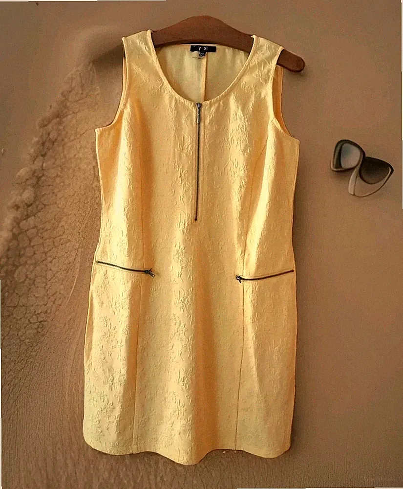 Yest Damen Kleid Sommerkleid Etuikleid Mini Gr. 40 gelb Blumenstruktur - wie Neu