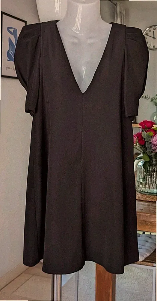 ZARA Party Business Kleid A-Linie Tulpenärmel Gr. 34 XS Schwarz wie neu