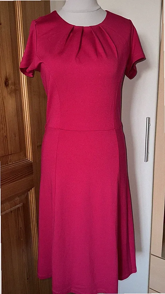 ZERO - Kleid pink 💕 Größe 40 , 70% Viscose, Etuikleid, Kurzarm